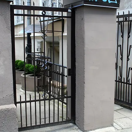 Old Town Апартаменты